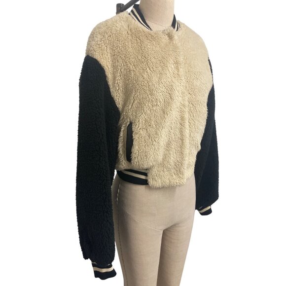 Rue21 Varsity Jacket Faux Fur Bomber Jacket Black Cream Bear Hug Comfy Cute - Picture 2 of 11